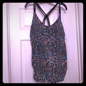 Xhiliration 22W swimsuit tankini top EUC